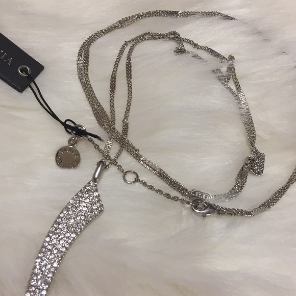💕VINCE CAMUTO Crystals Horn necklace J99 - Picture 3 of 5