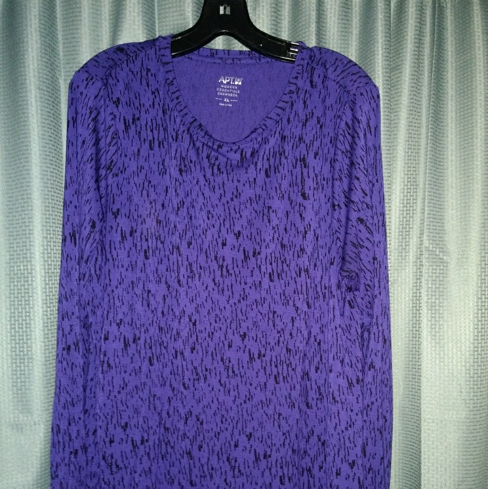 Violet colored top-Apt 9
