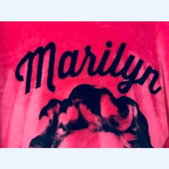 Marilyn Monroe soft fuzzy pullover - Picture 3 of 5