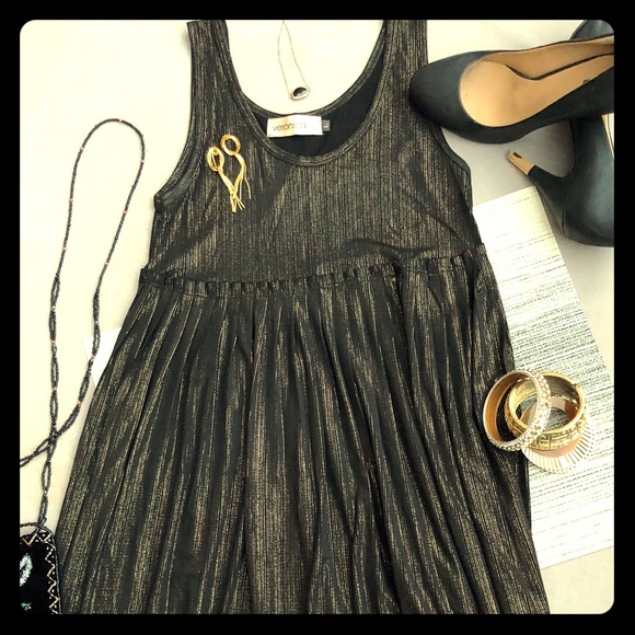 VeronicaM. Shimmer cocktail dress. Offers welcome. - Picture 3 of 8