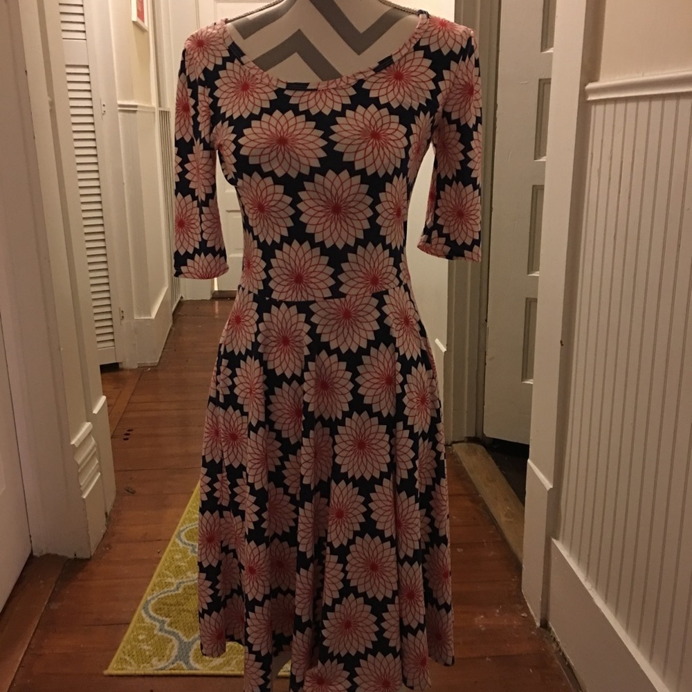 Super cute small red and blue lularoe Nicole