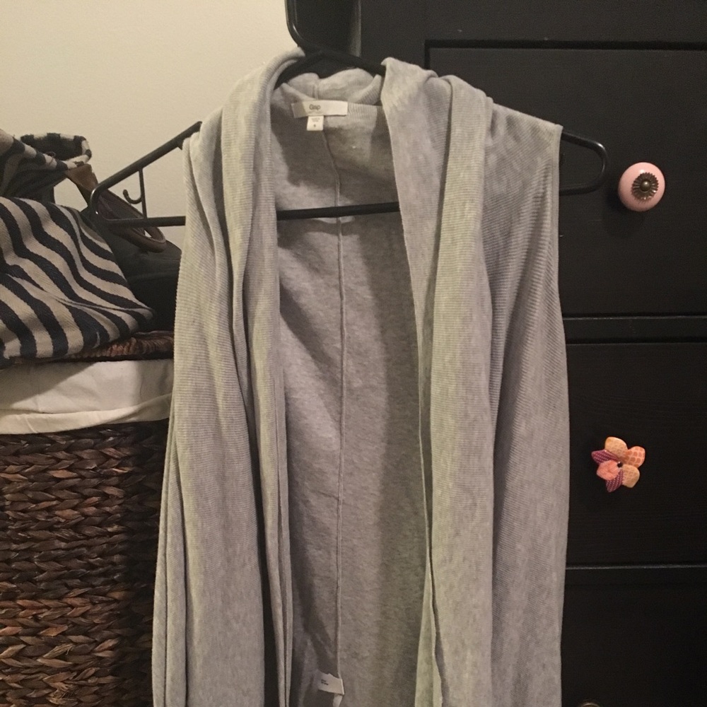 Gap Grey Shawl / Vest