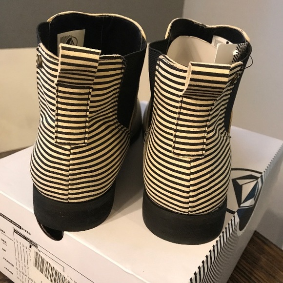 Volcolm striped ankle booties - Picture 4 of 6