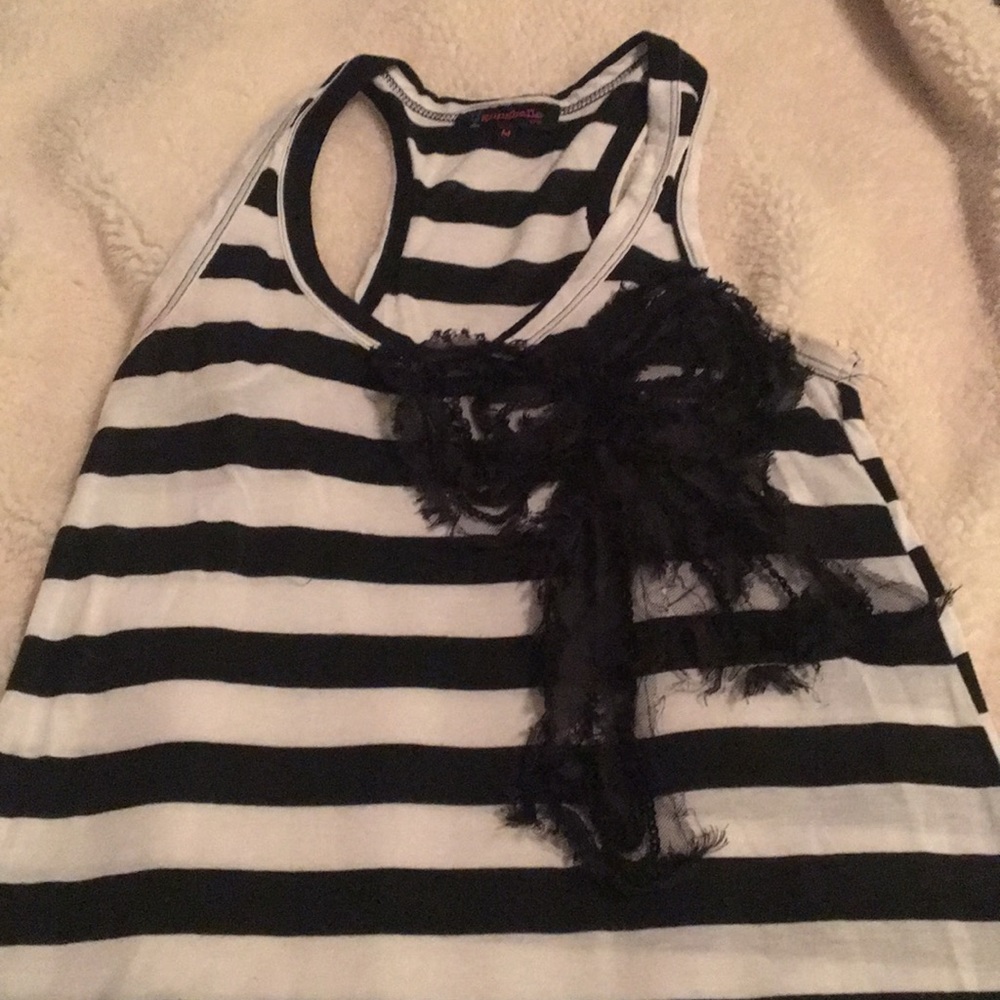 Black/ white stripe top with fun bow