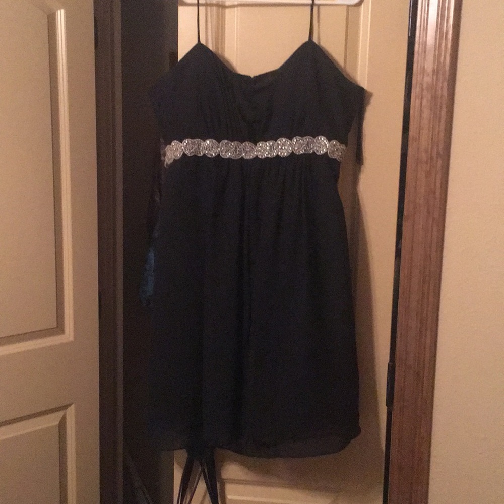 strapless formal dress