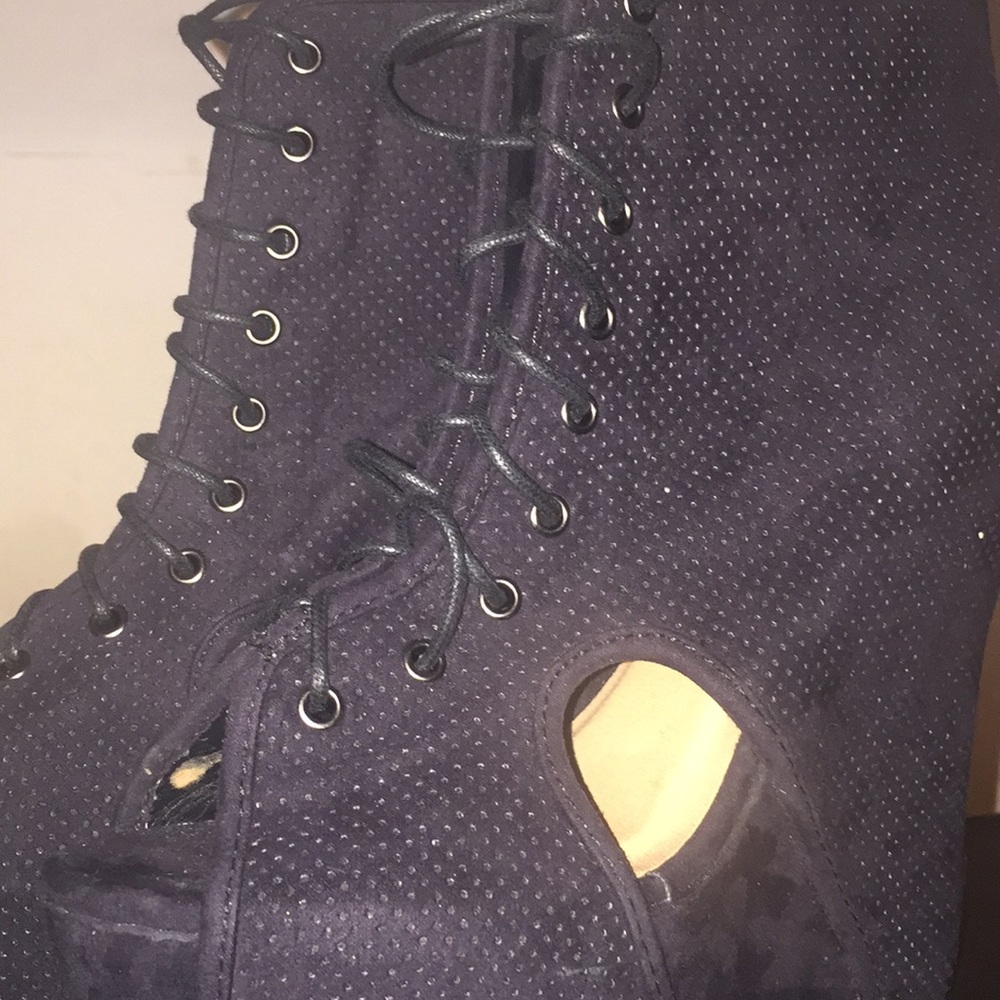 Lace up wedge boots