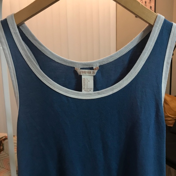 Athletic style crop tank top - Picture 2 of 2