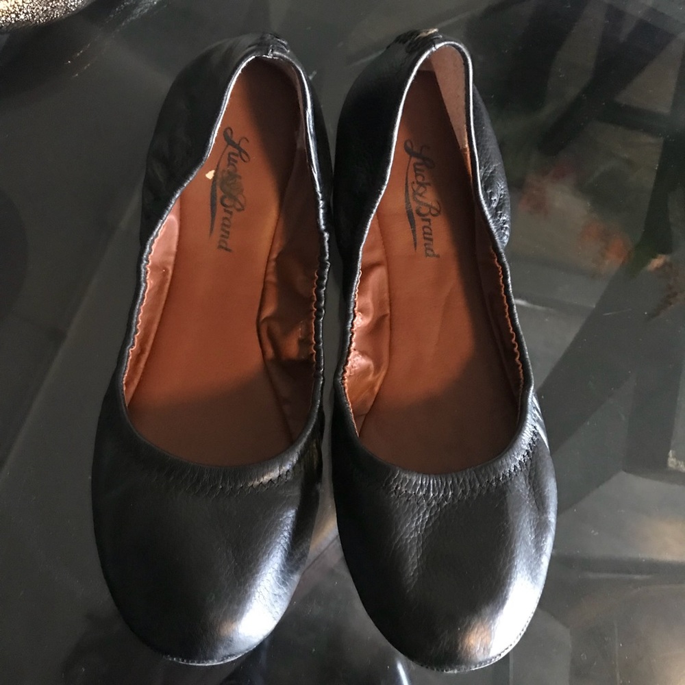 Black Leather Lucky Brand Flats Size 7