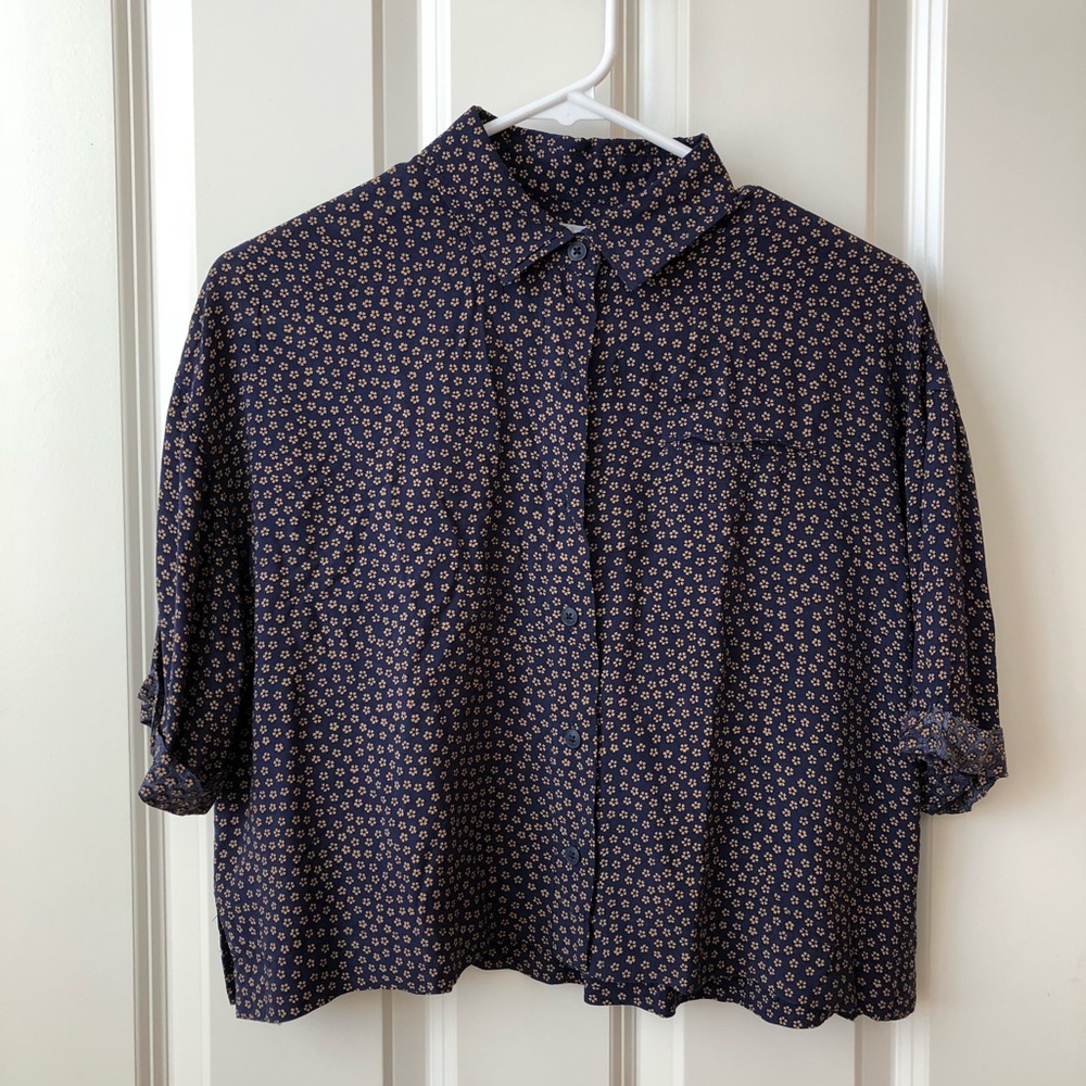 Cooperative Dark Blue Floal Crop Top