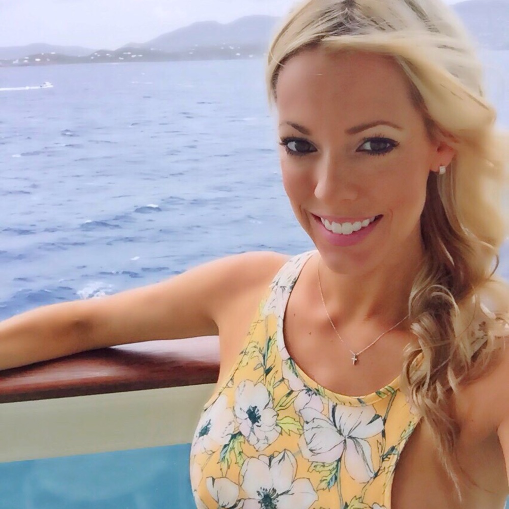 Meet your Posher, Amber