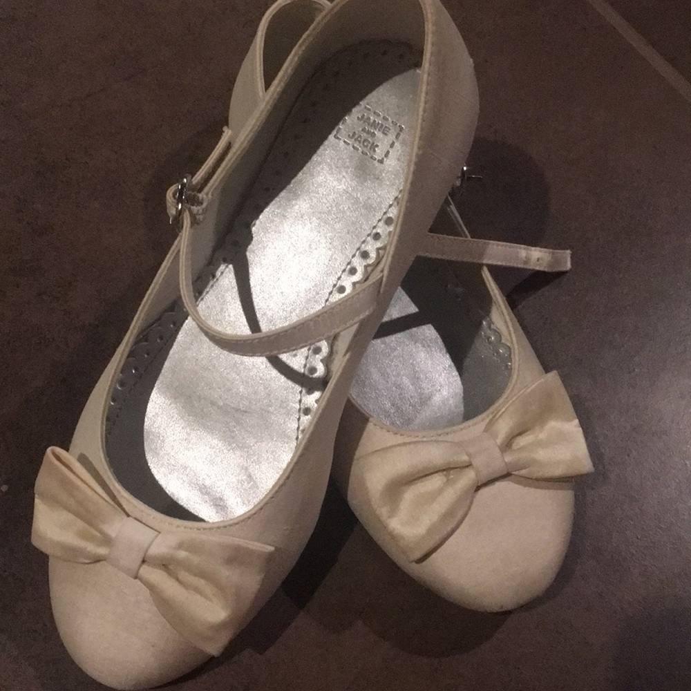 Dressy flats