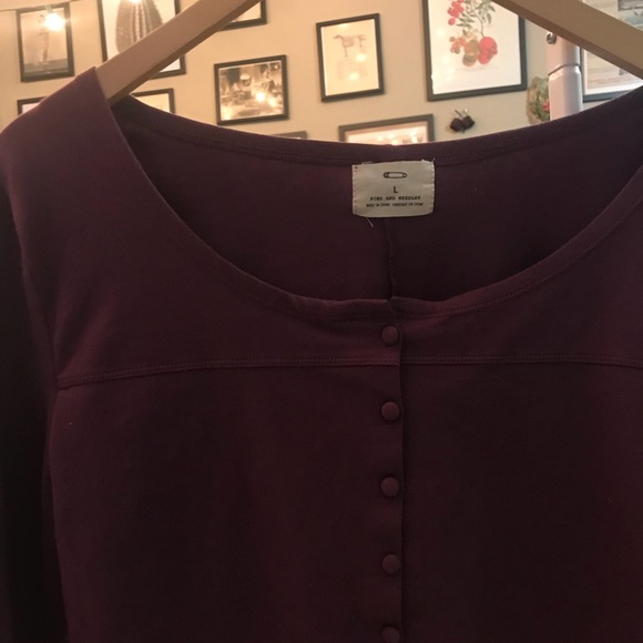 Maroon long sleeve crop top - Picture 2 of 2