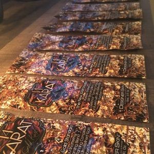 8 Packets of 14 Karat Tanning Lotion