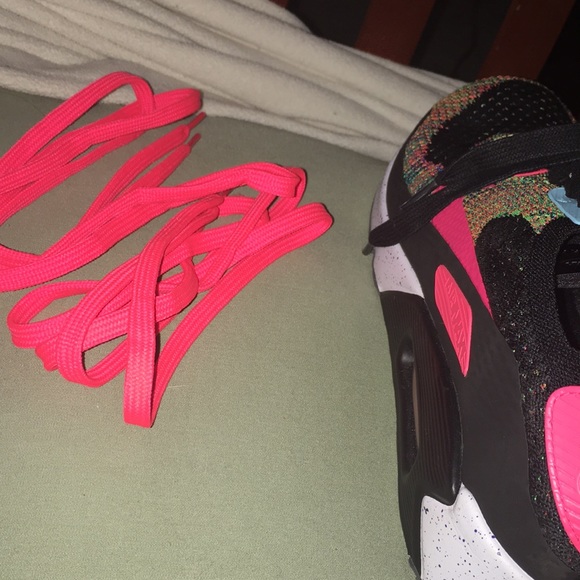 Nike flyknit air max 90’s - Picture 4 of 4