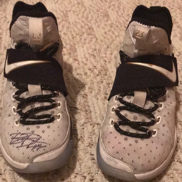 Lebron 14 BHM. - Picture 1 of 4