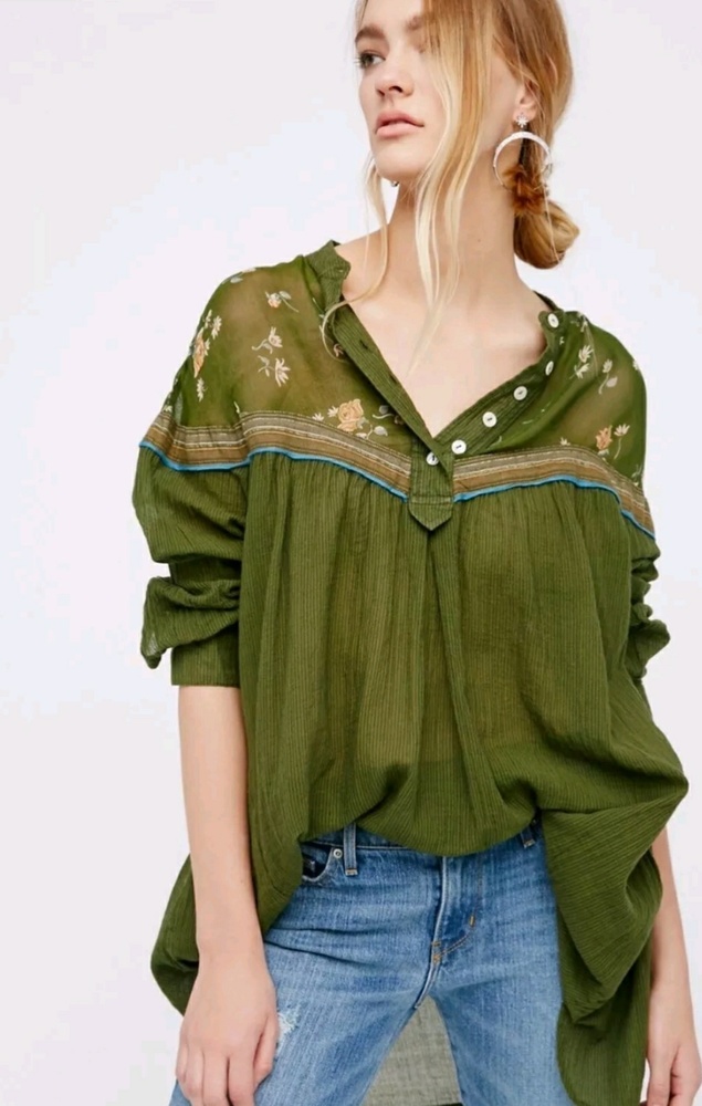FREE  PEOPLE HEART AND COLOR TUNIC