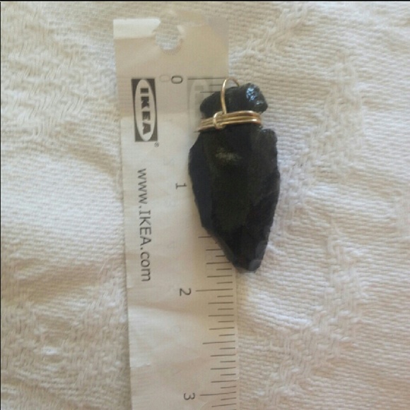 2 Silver Obsidian Arrowhead Pendant - Picture 3 of 3