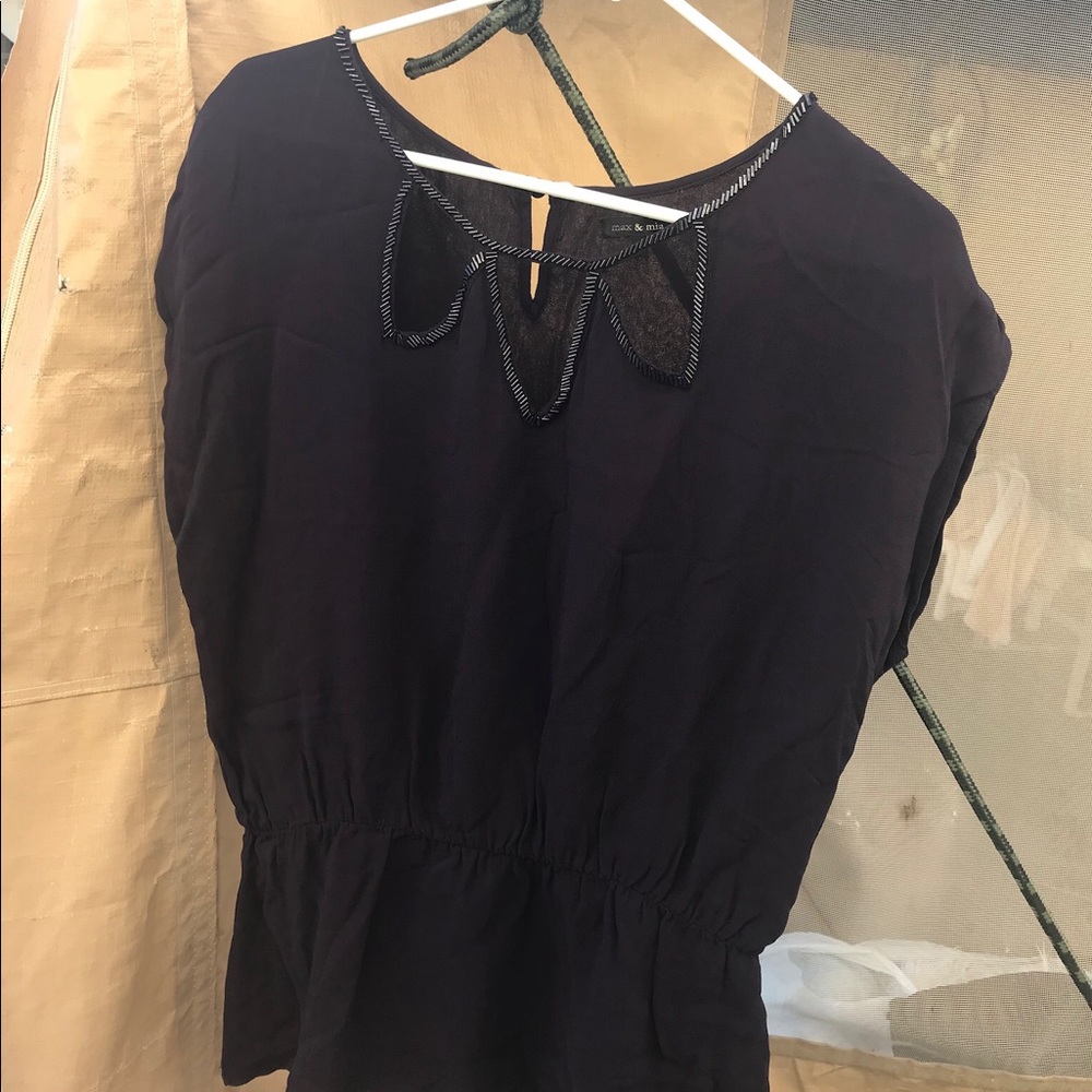 MAX and MIA  Blouse new with no tags