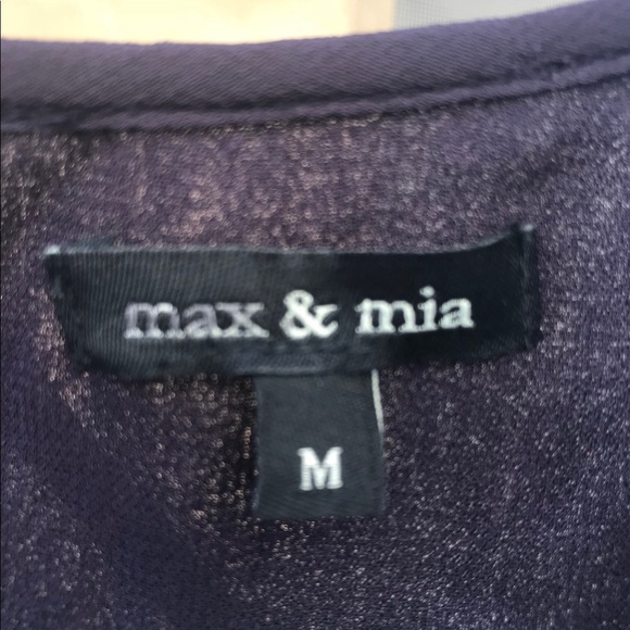 MAX and MIA  Blouse new with no tags - Picture 3 of 4
