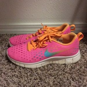 Nike free 5.0 shoes- Size 7Y (Women's 8)