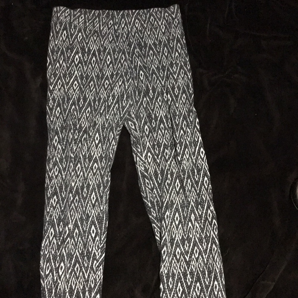 I am selling leggings