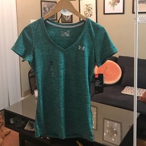 Short sleeve workout shirt