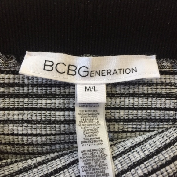 BCBGeneration striped mini skirt - Picture 5 of 7