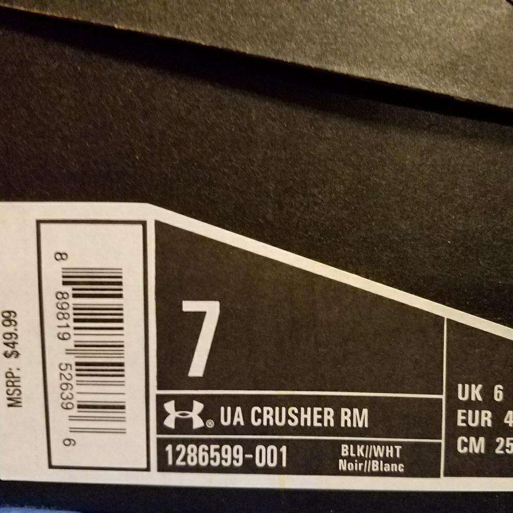 UA cleats - 7Y With box