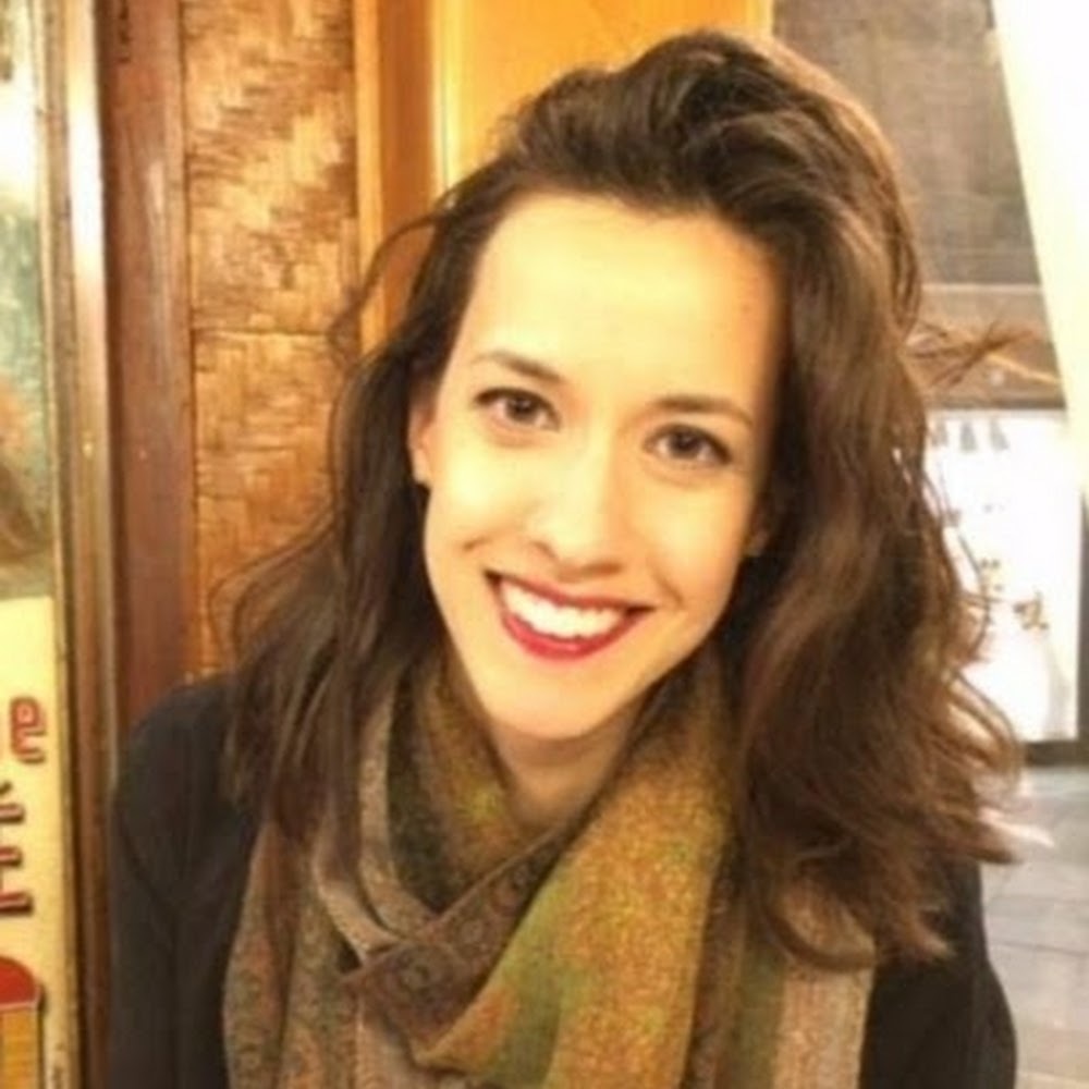 Meet your Posher, Eliza
