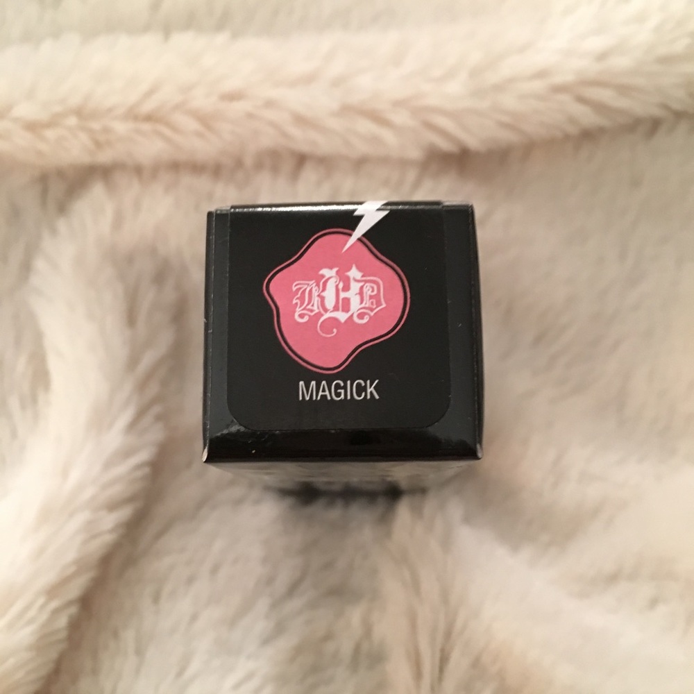 Kat Von D Studded Kiss Magick Lipstick - Picture 2 of 5