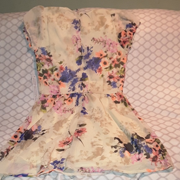 🌹Host Pick X2🌹 Floral dress Dress Club med - Picture 5 of 8