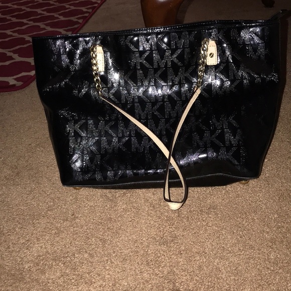 Michael Kors purse - Picture 1 of 1
