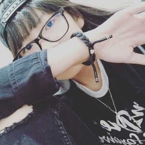 Meet your Posher, Dong