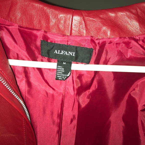 Women’s jackets - Picture 5 of 8