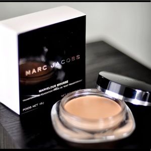 marc jacobs mousse foundation