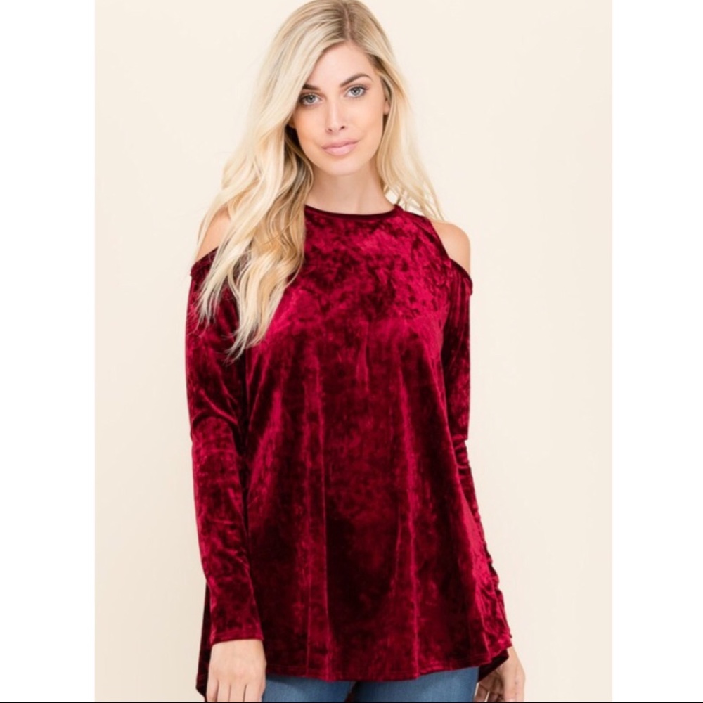 ❤️ Valentine cold shoulder top