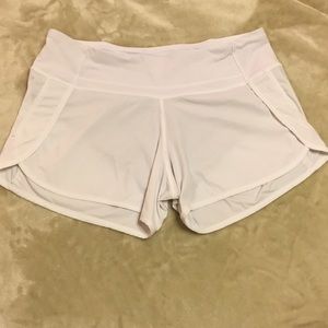 Lululemon White Run Speed Short