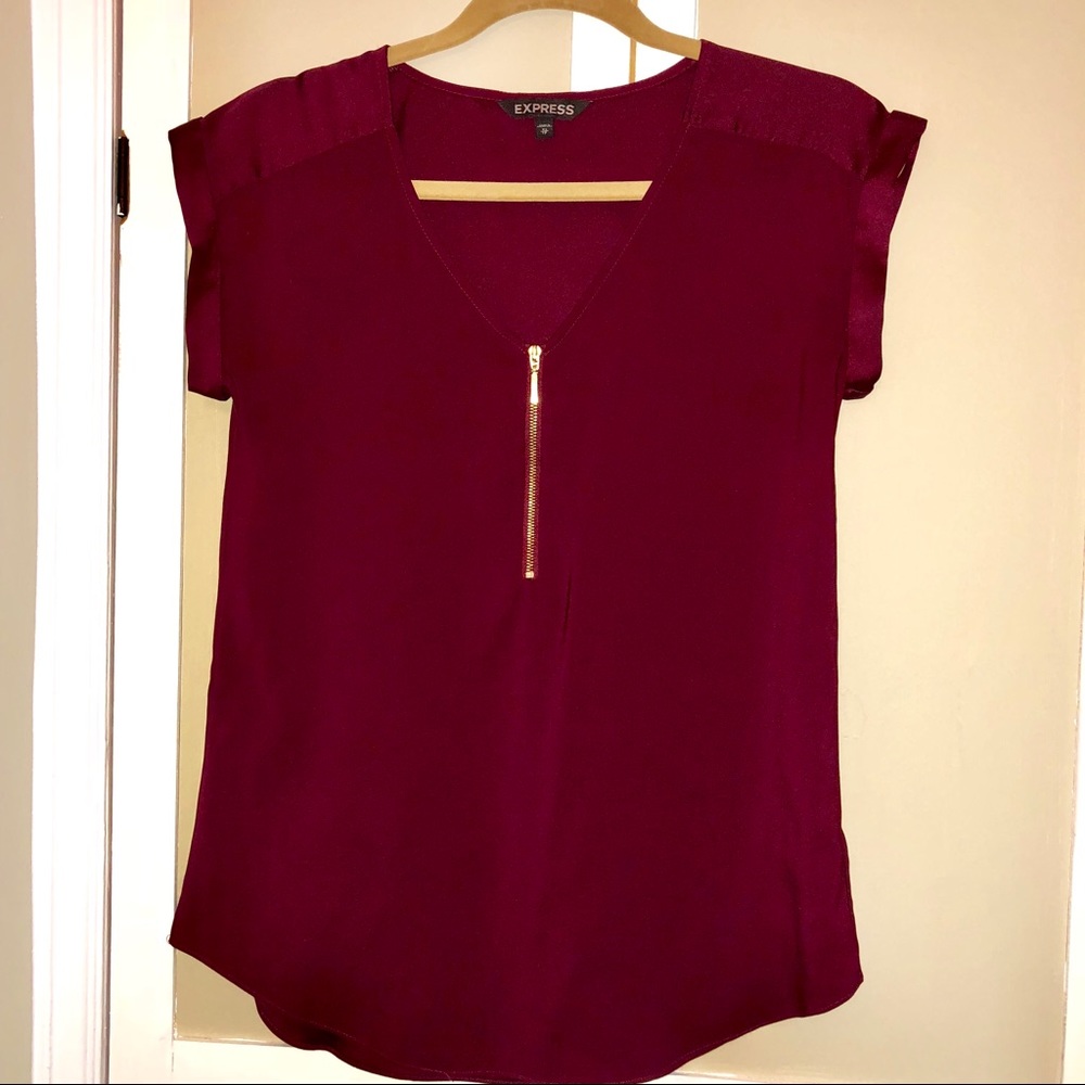 Rolled-sleeve V-neck Zip Top
