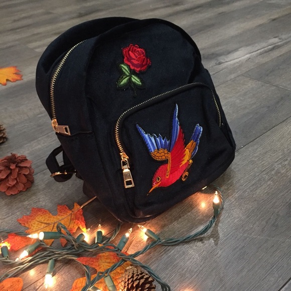 Hummingbird ✔️✔️ - Picture 2 of 4