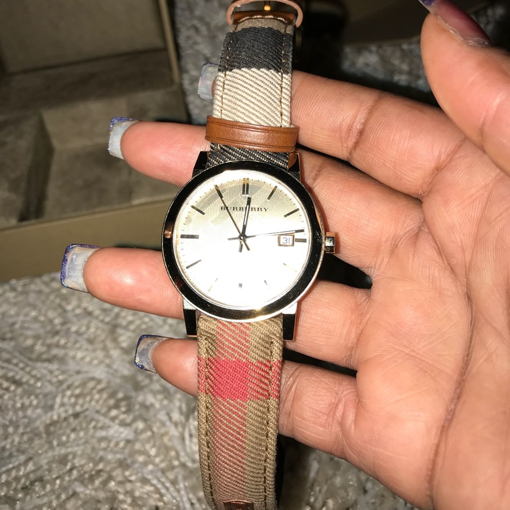 Burberry 38mm Ladies City House Watch ‼️