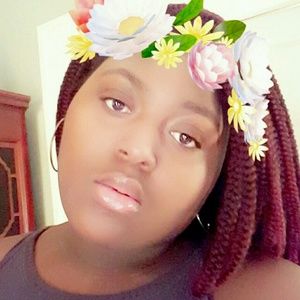 Meet your Posher, Monae