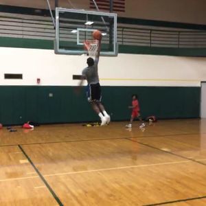 Meet your Posher, Derrick