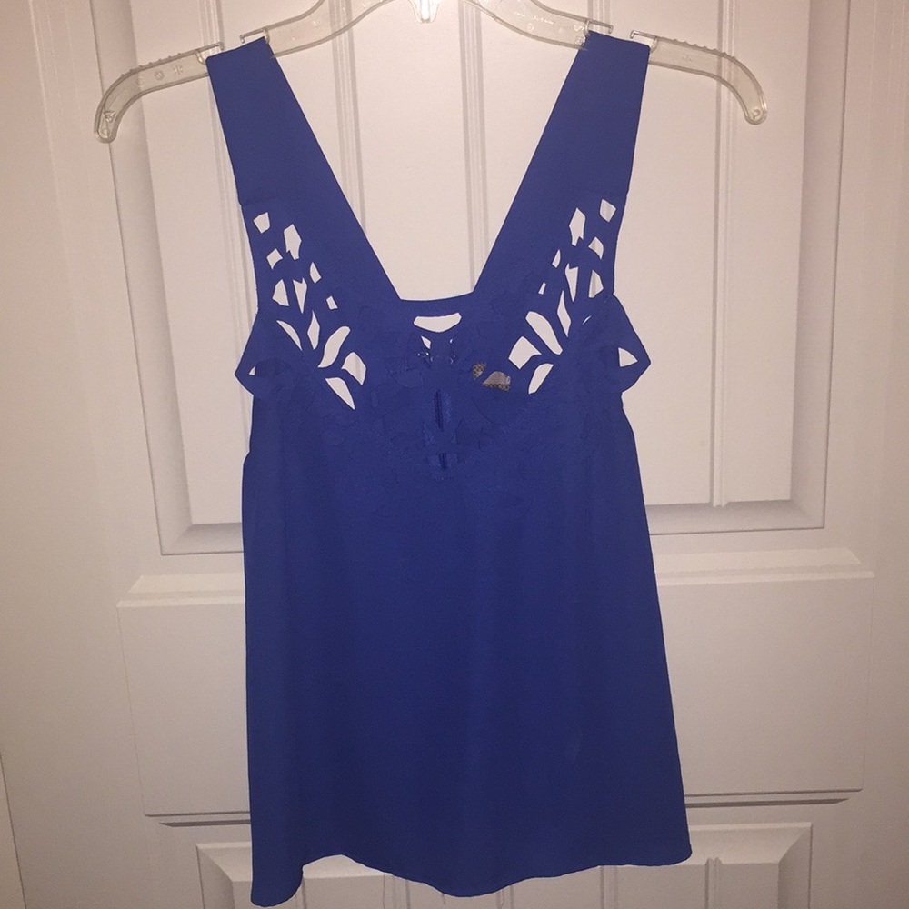 Blue Design Tank
