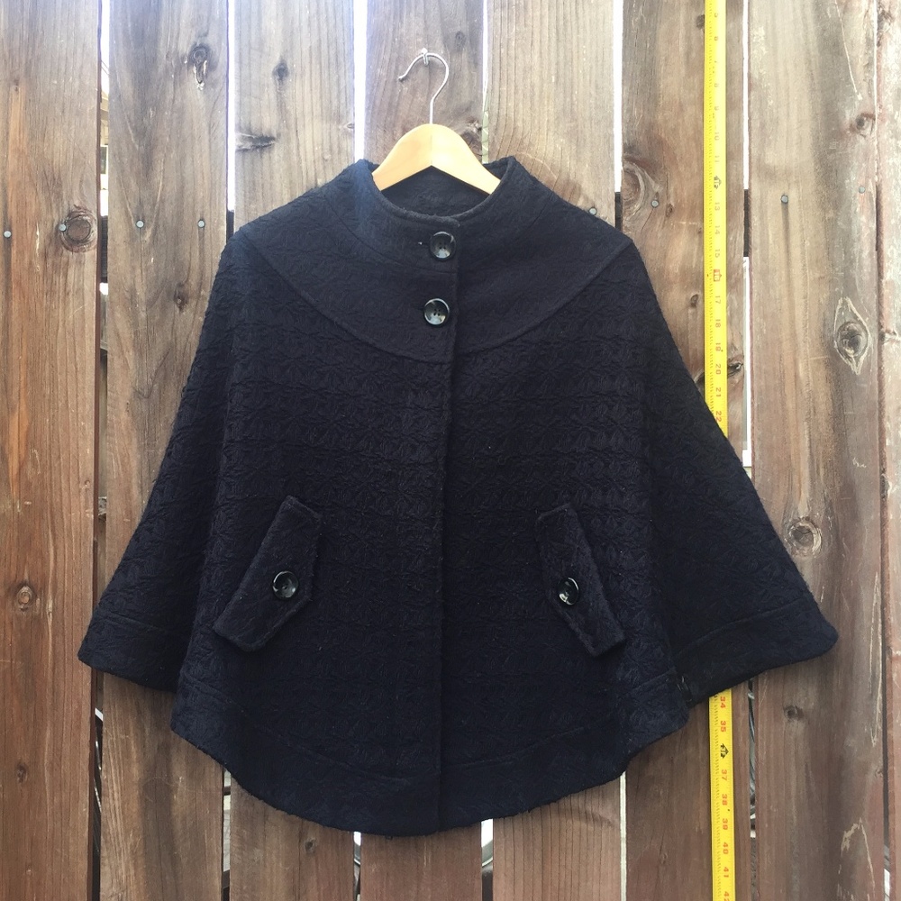 Black Thick Wool Like Winter Knit Cape Women's