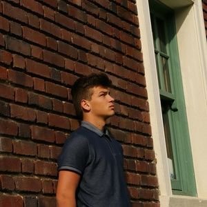 Meet your Posher, Stan