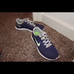 8.5 Nike free 4.0 V2