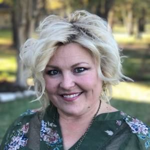 Meet your Posher, Niki