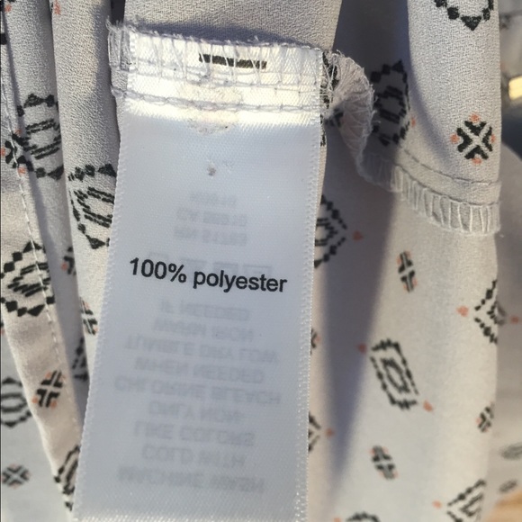 S blouse - Picture 3 of 3