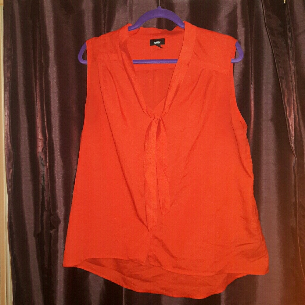 Vibrant Sleeveless Button up Blouse