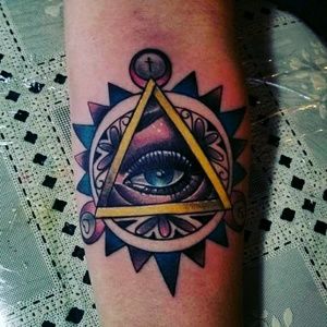 Meet your Posher, Claudia